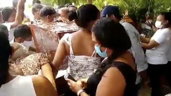 Sepelio en La Guajira con música y licor, ciudadanos rompen la cuarentena