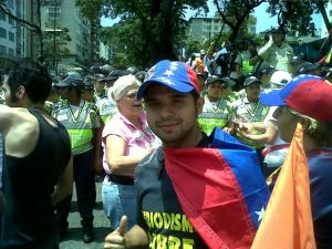 Leonardo Oliveros, en su última marcha. Afirma que la represión por parte de la policía fue fuerte. 
