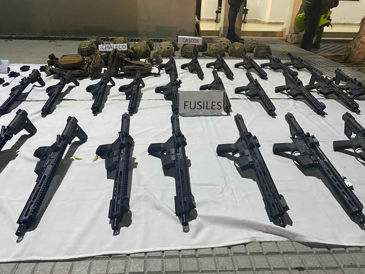 En la via Barranquilla-Santa Marta incautado arsenal Incautadas en Magdalena 26 fusilesde asalto