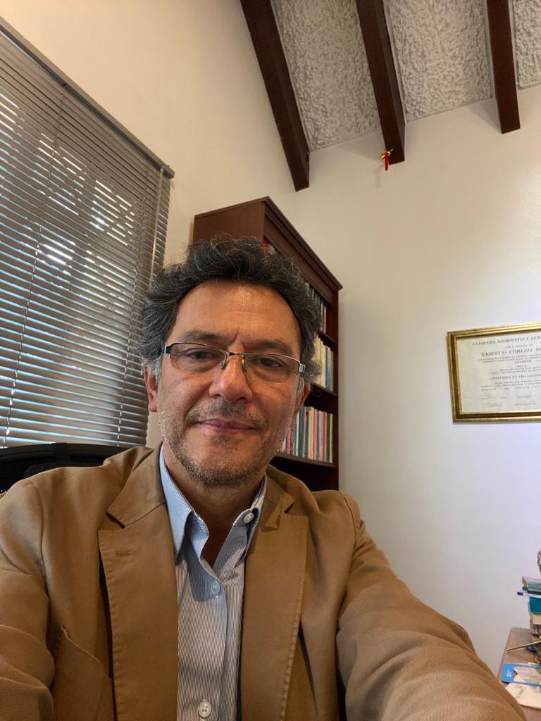 Dr. Ricardo Angarita, psiquiatra