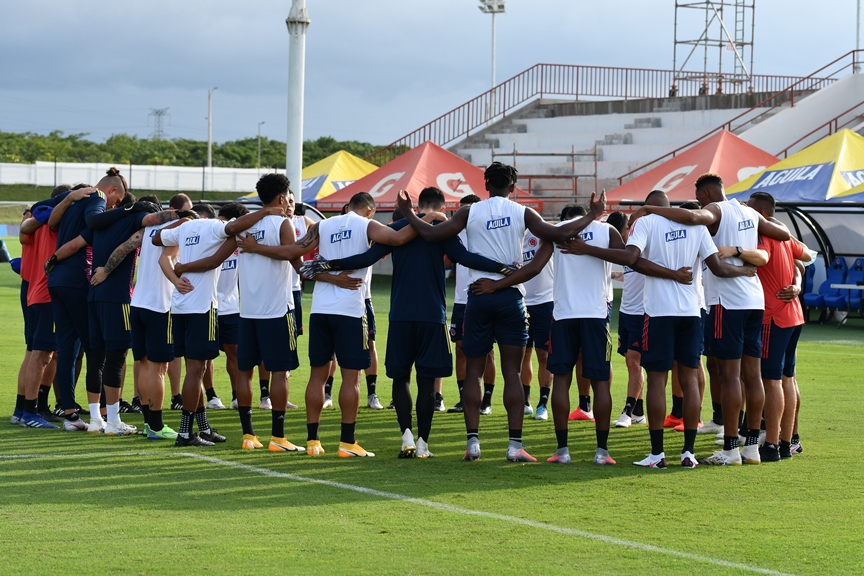 mal ambiente en el camerino de la Selección Colombia mal ambiente en el camerino de la Selección Colombia