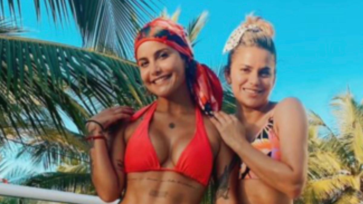 Adriana Lucía y Martina La Peligrosa Adriana Lucía y Martina La Peligrosa