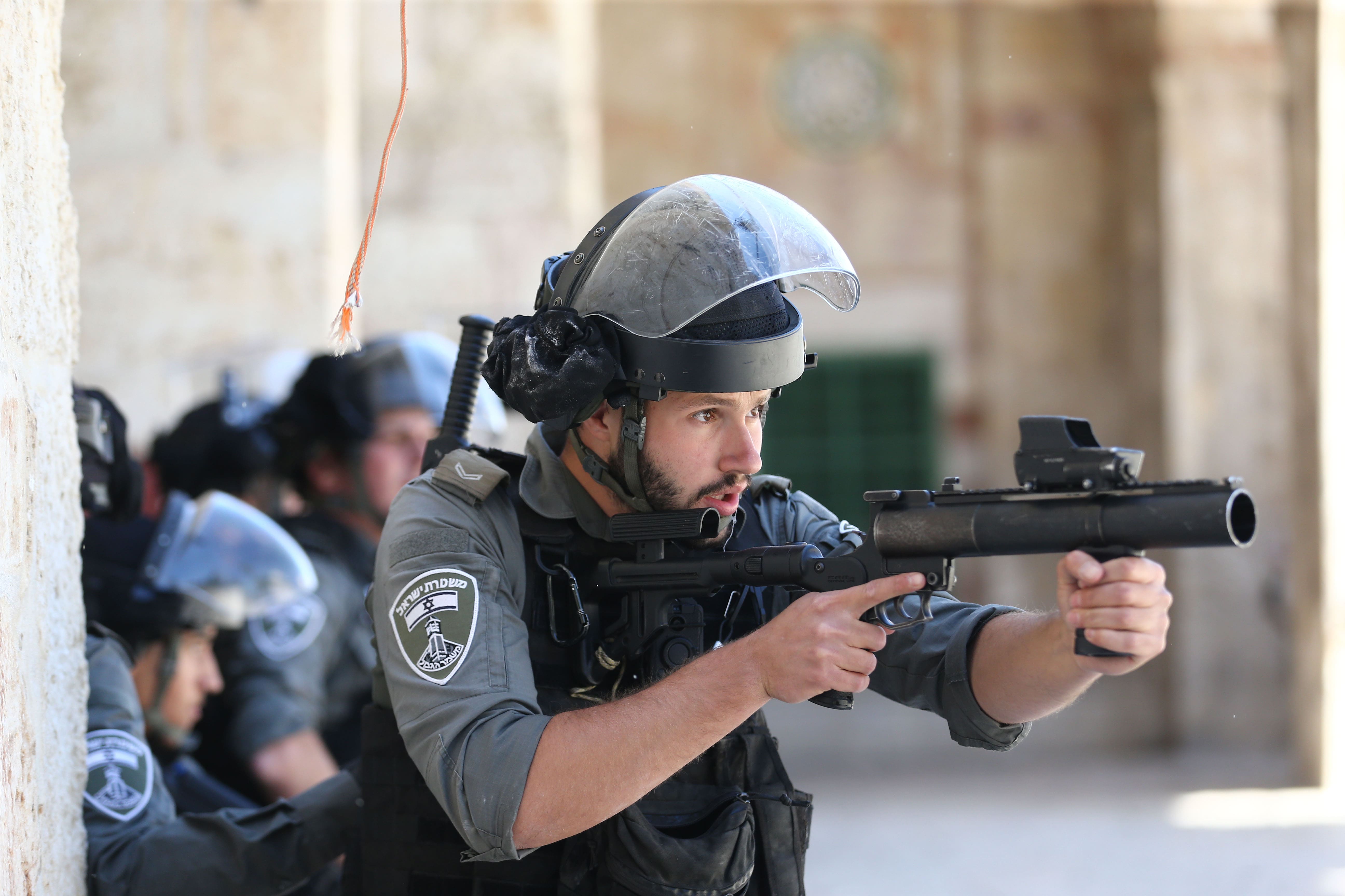 Veinte palestinos heridos en enfrentamiento con Israel Policía Israelí