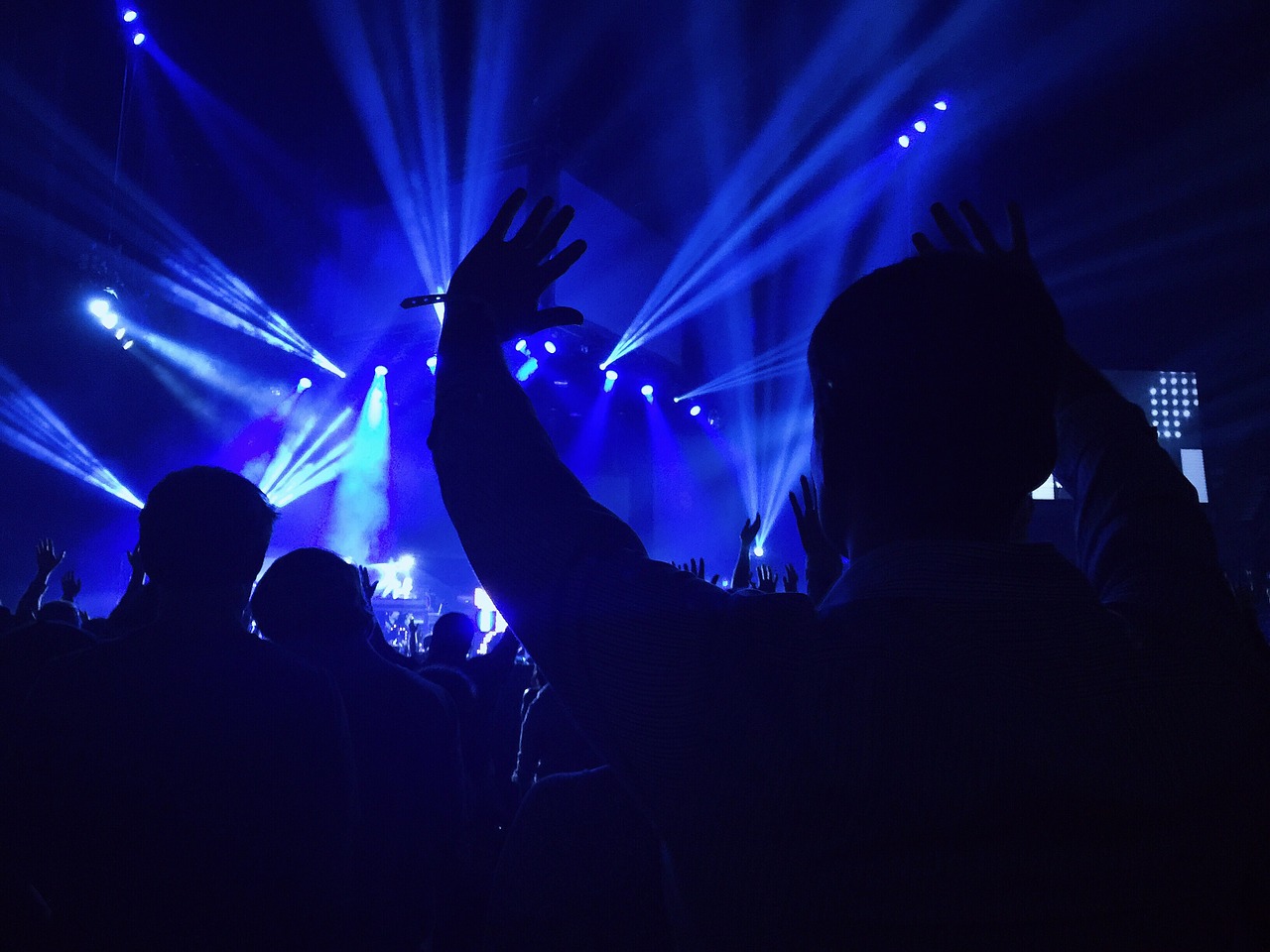 Reabren las discotecas en Francia. Vuelven las discotecas a Francia