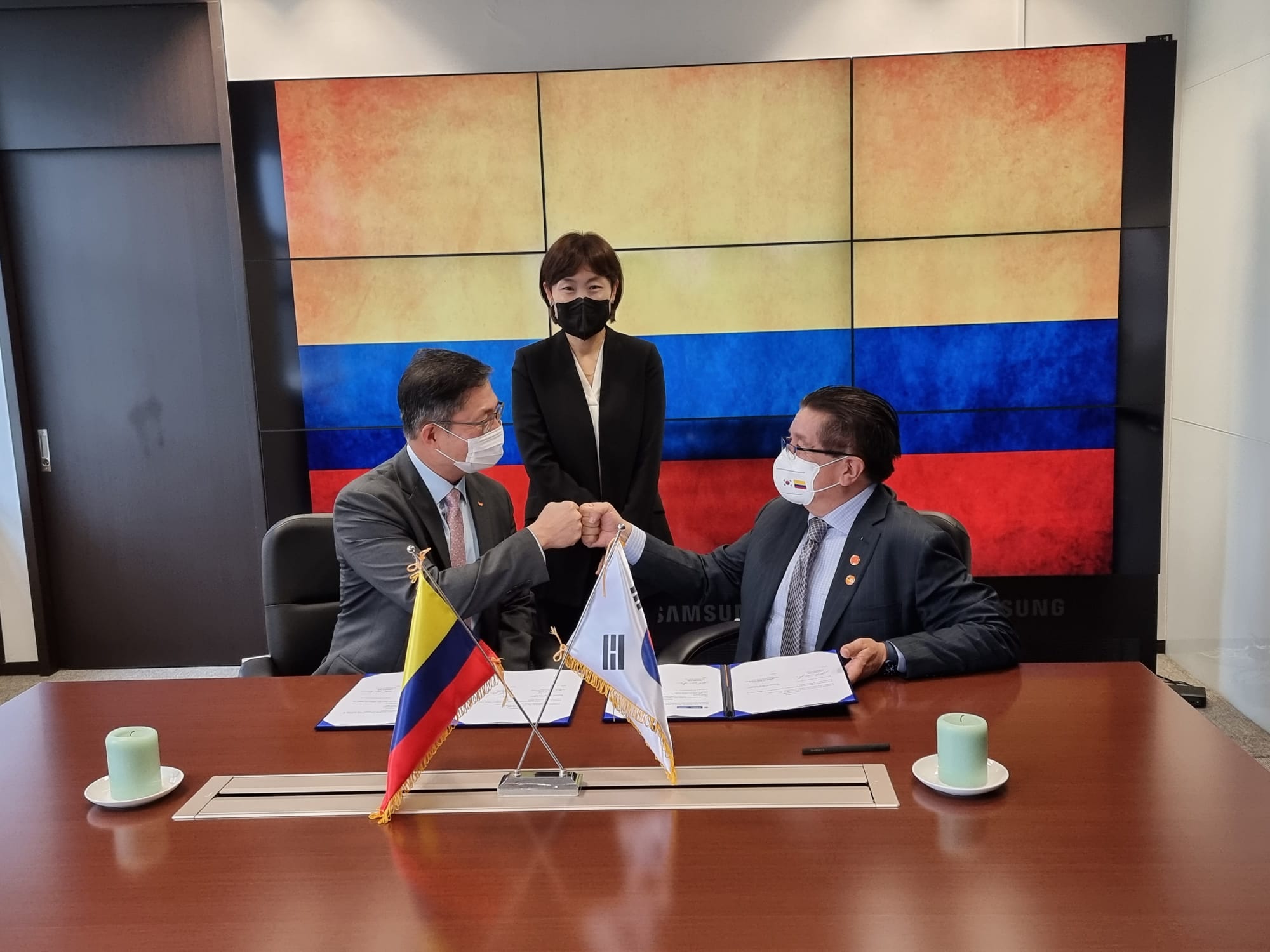 Colombia avanza en acuerdo con Corea para producción de vacunas Colombia avanza en acuerdo con Corea para producción de vacunas