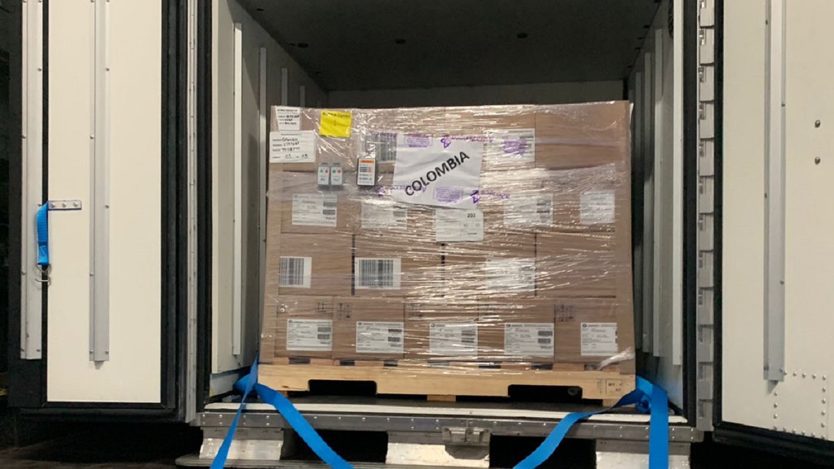 Colombia recibió 486.600 dosis de vacunas de AstraZeneca Colombia recibió 486.600 dosis de vacunas de AstraZeneca