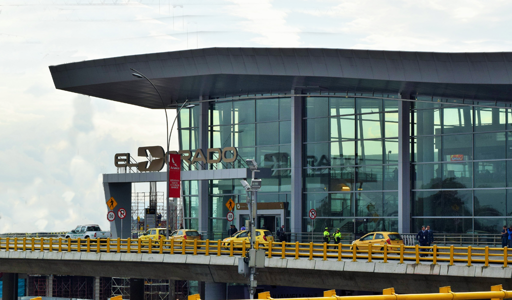 Retrasos en el aeropuerto El Dorado Retrasos en el aeropuerto El Dorado