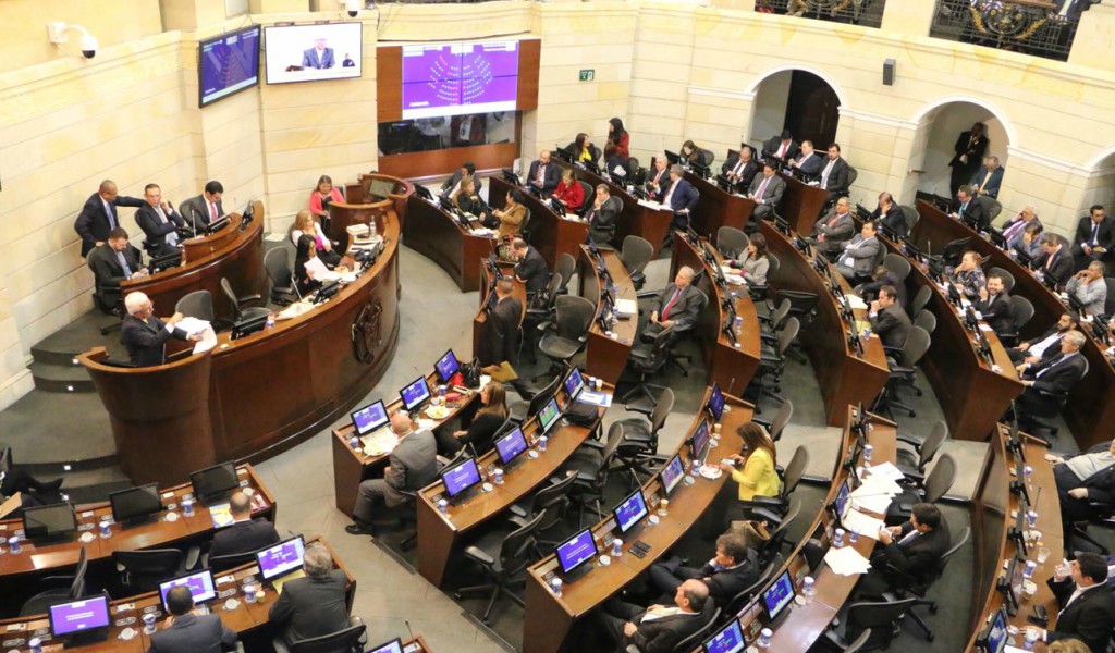 Estos son los congresistas que aprobaron 'mico' en proyecto anticorrupción Estos son los congresistas que aprobaron 'mico' en proyecto anticorrupción