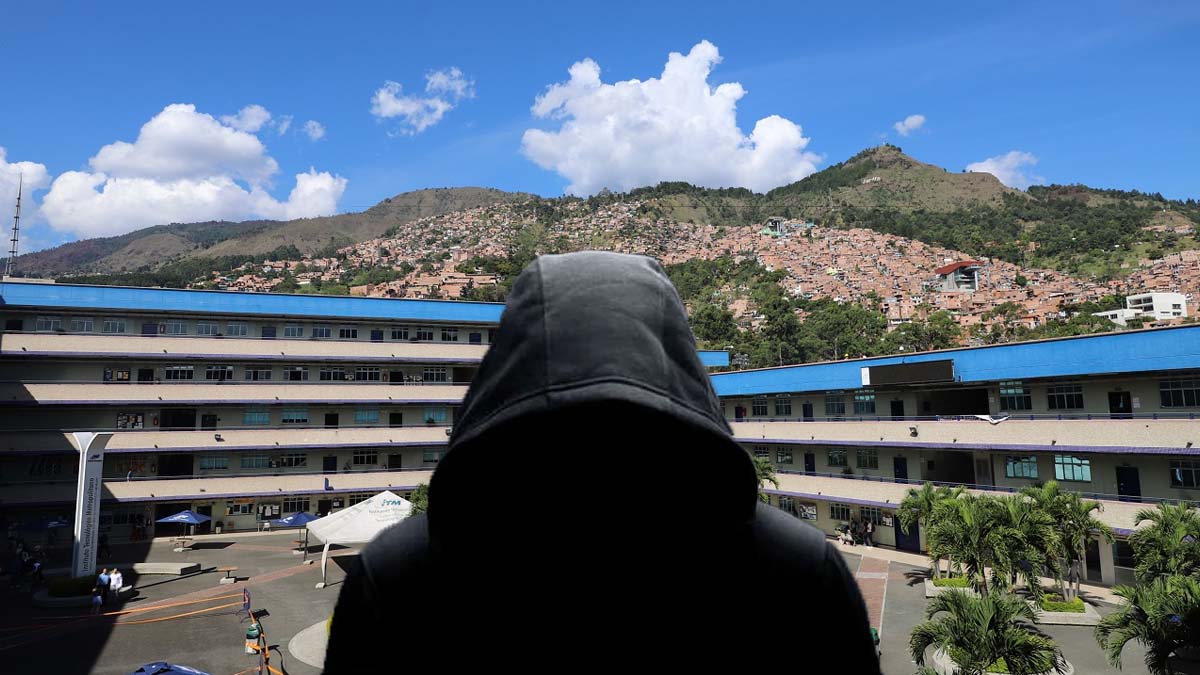 encapuchados atacan docente ITM encapuchados atacan docente ITM