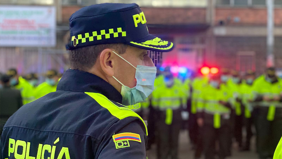 aumento-salarial-a-los-policías aumento-salarial-a-los-policías