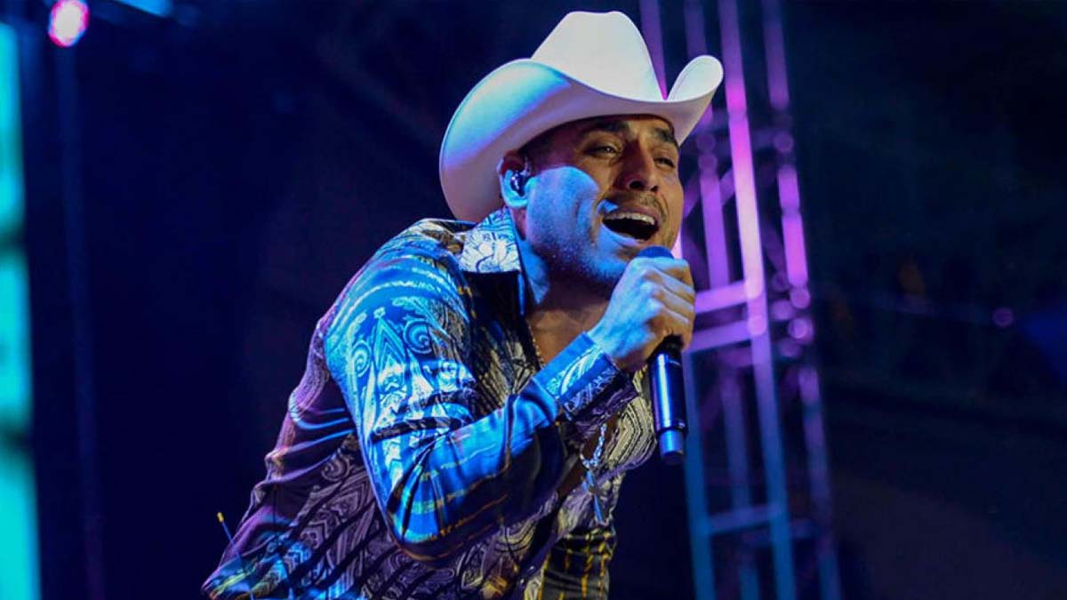 homenaje de espinoza paz a dario gomez homenaje de espinoza paz a dario gomez
