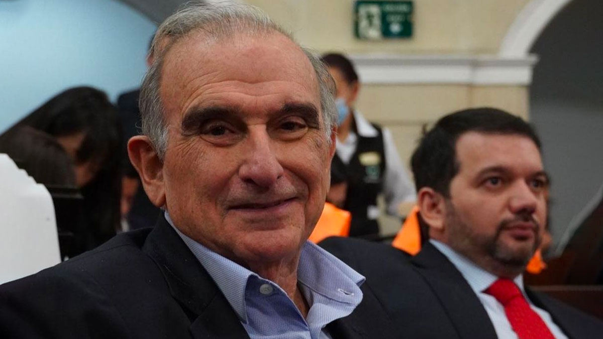 Humberto_de_la_Calle_desplome Humberto_de_la_Calle_desplome