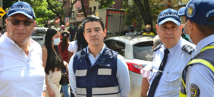 agreden agente de transito Cali atropellado noticias Colombia agreden agente de transito Cali atropellado noticias Colombia
