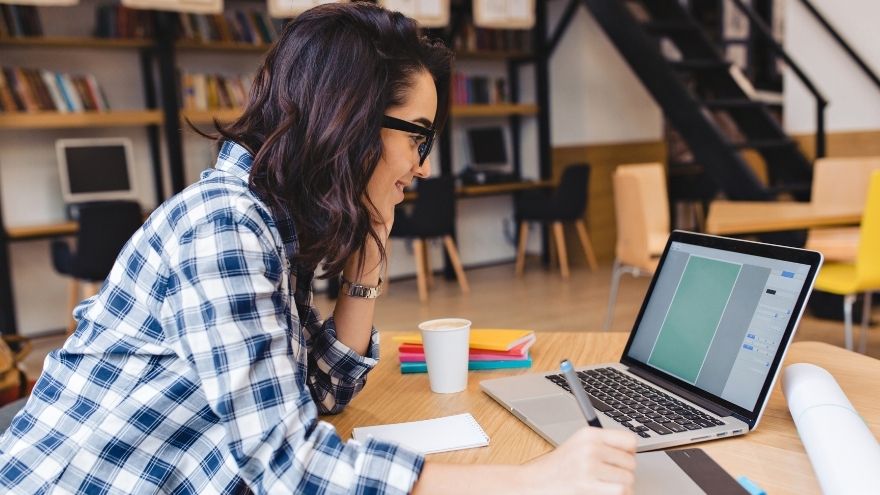 Colombia lanza formaciones gratuitas en IA con el MinTIC