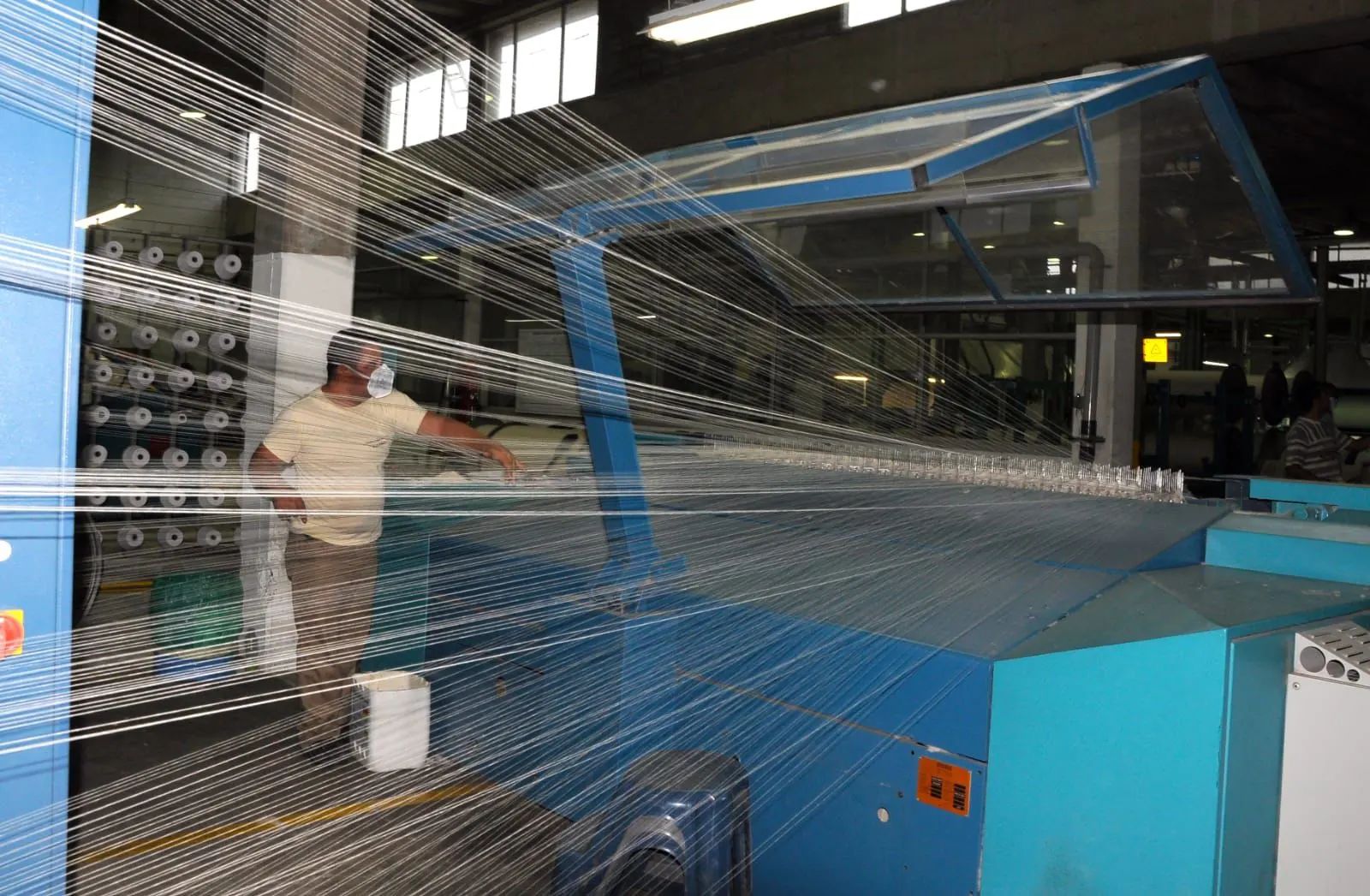 Gobierno elimina aranceles a 37 insumos para confecciones