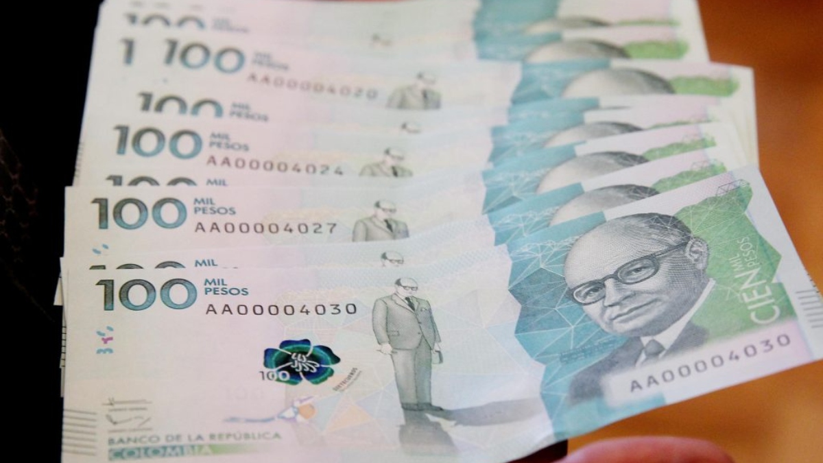 Imagen de referencia de billetes de Colombia.