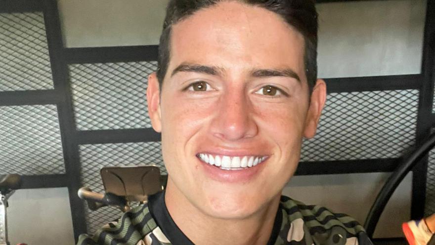James Rodríguez trío amoroso