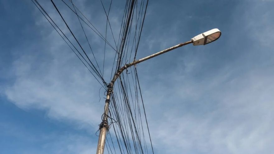 Más de 22.236 luminarias han sido robadas o vandalizadas en Bogotá.