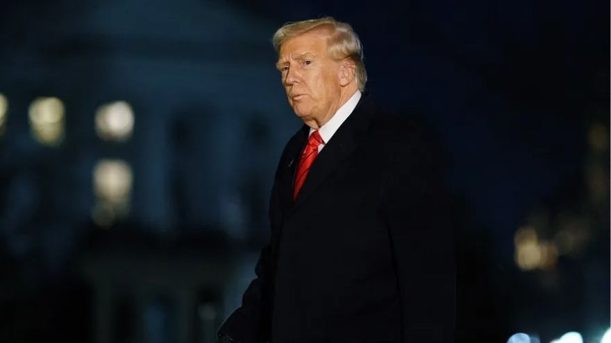 EE. UU. podría incluir a Colombia en operaciones terrestres antidroga, según Trump.