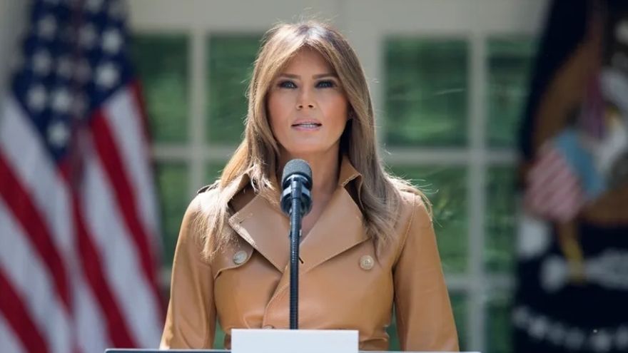 Siete menores regresaron a Ucrania gracias a gestiones respaldadas por Melania Trump.
