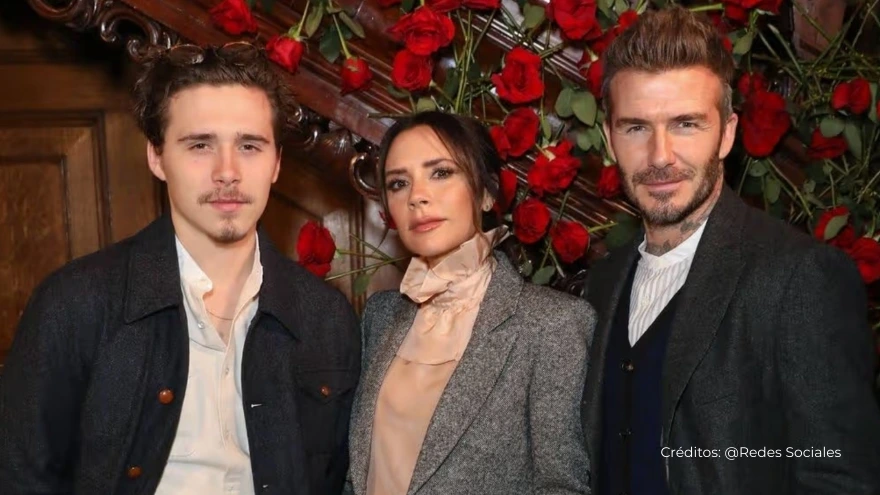 Brookyln Beckham y sus papás