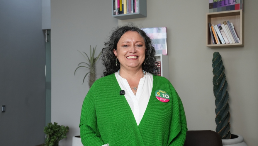 Angélica Lozano, senadora de la República.