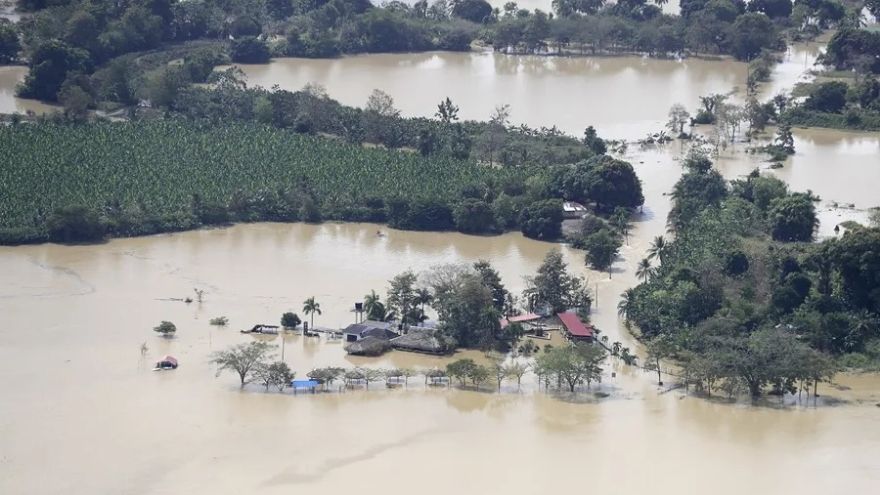 Ideam advierte por un nuevo frente frío que intensificará lluvias, vientos y oleaje en varias regiones. 