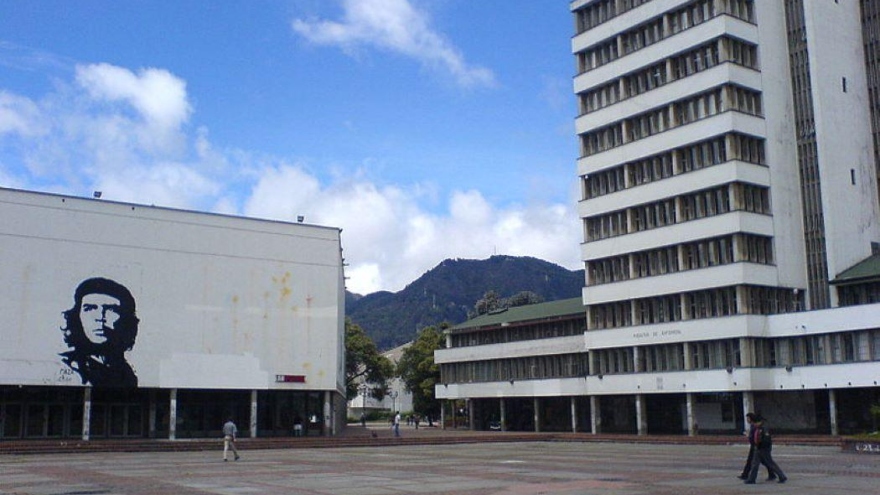 Universidad Nacional.