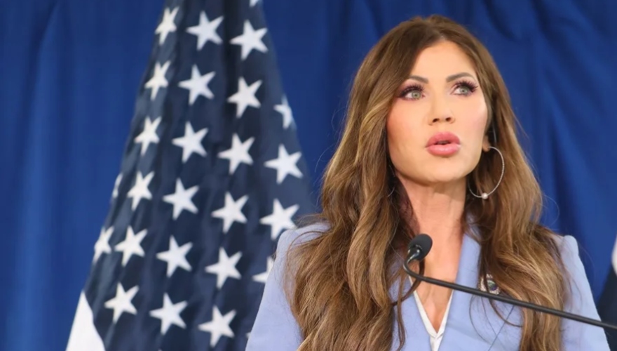 Secretaria de Seguridad Nacional, Kristi Noem.