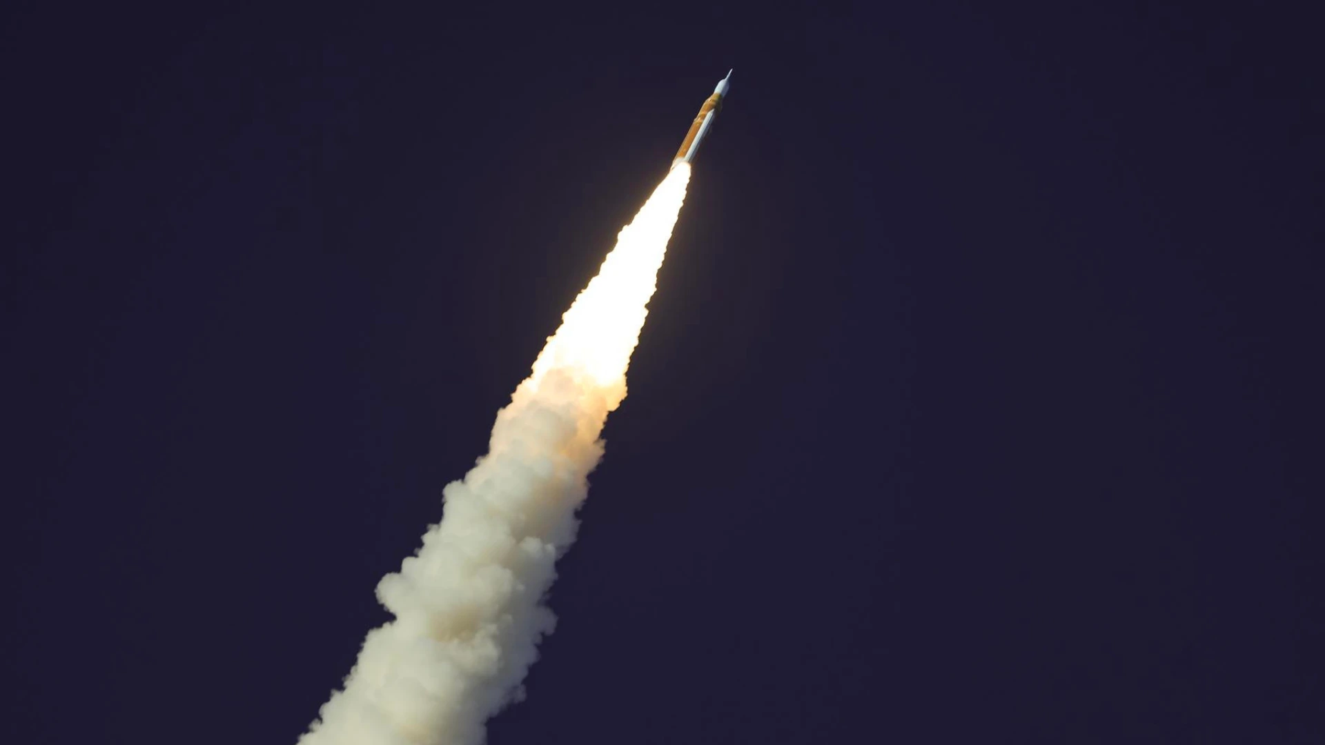 Artemis-día1-viaje-luna