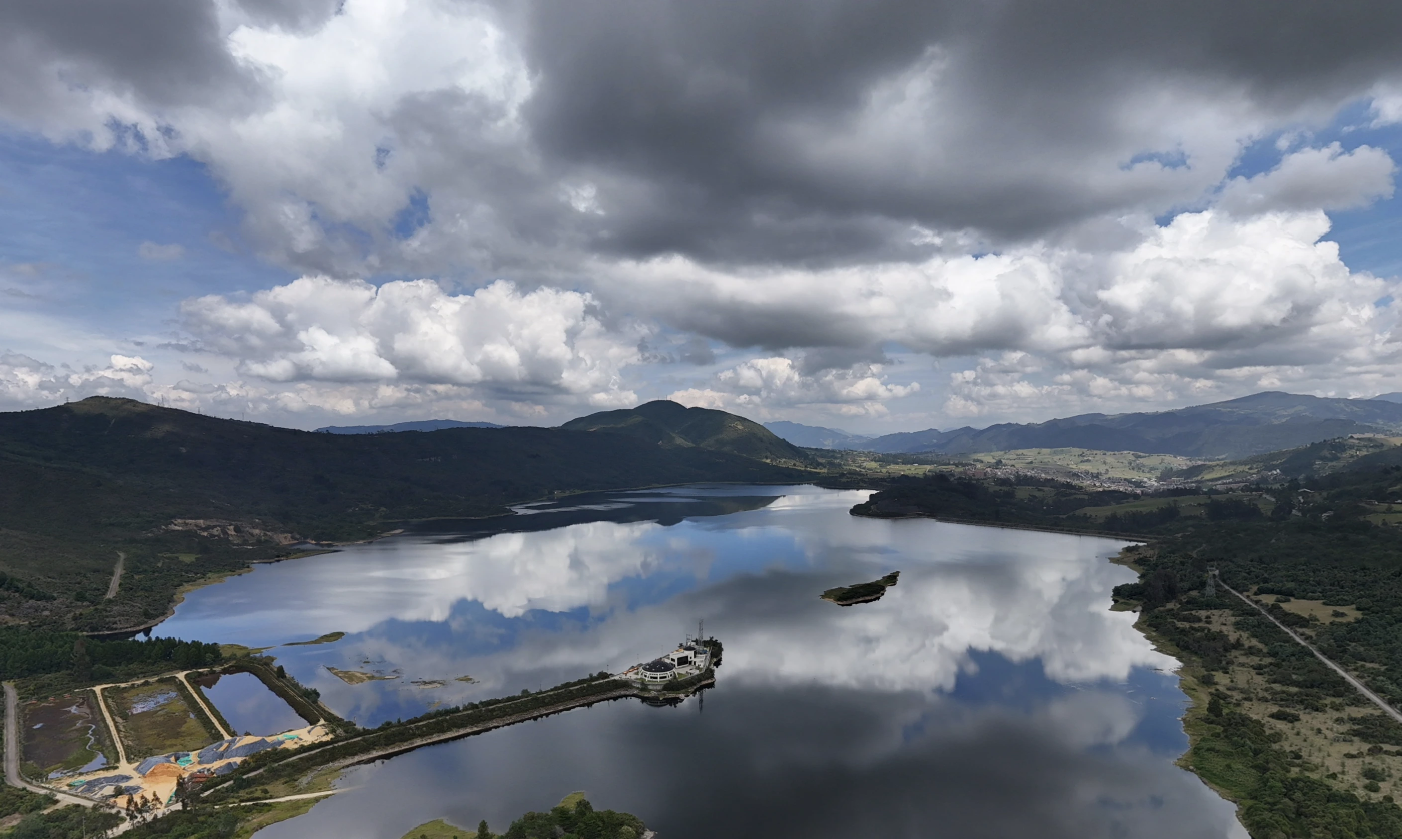Agua fenómeno de El Niño en Bogotá. 