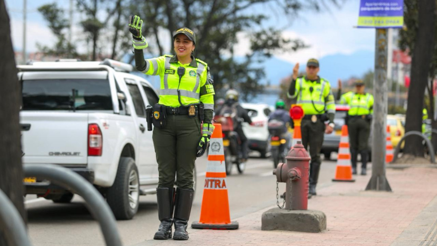 Policía