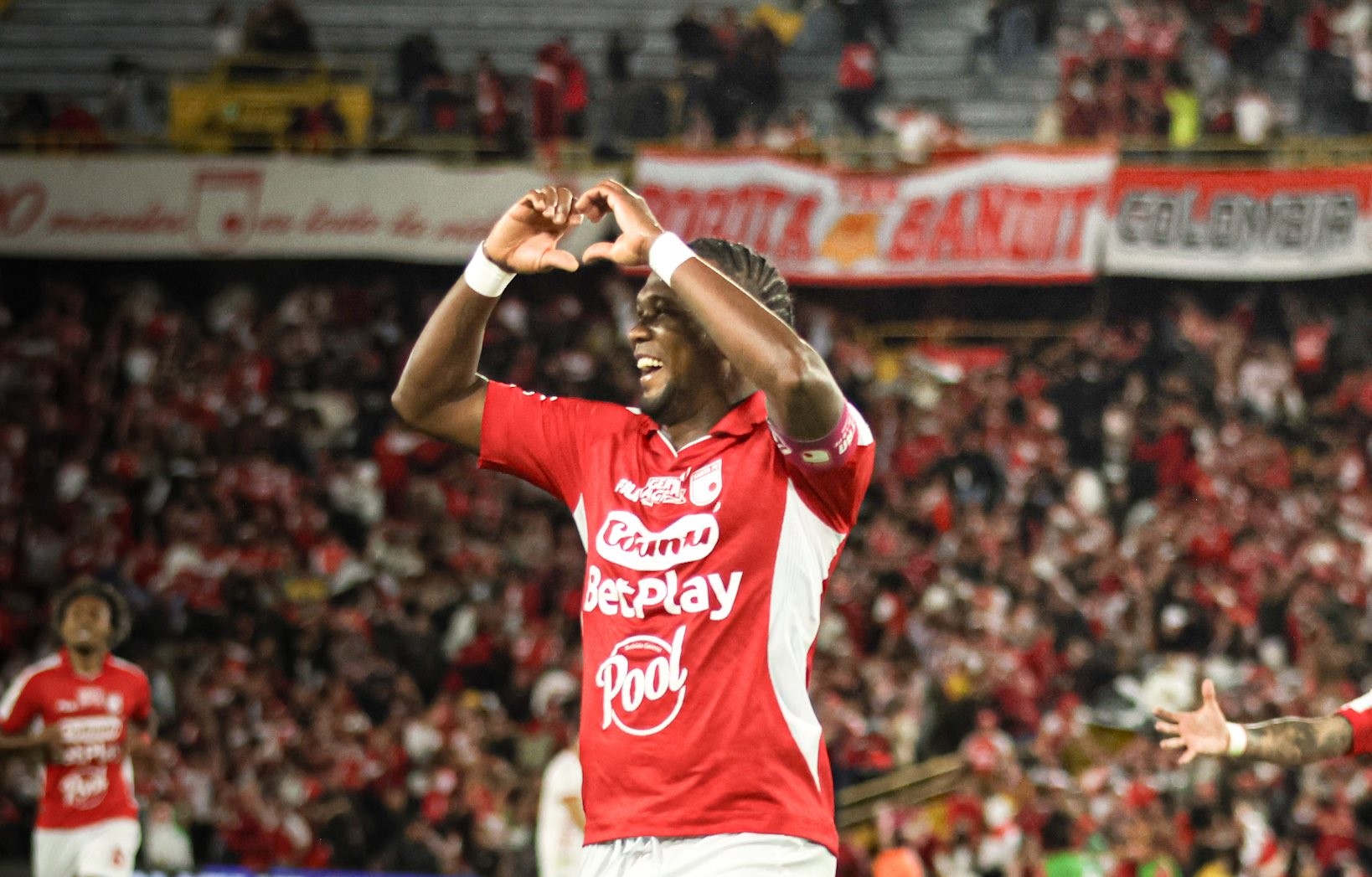 Hugo Rodallega marcó triplete en el triunfo de Santa Fe. 