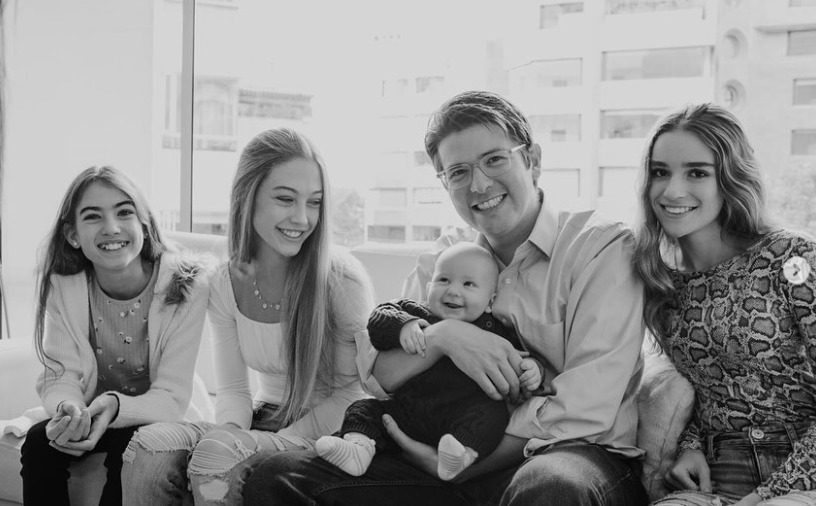 Miguel Uribe y su familia