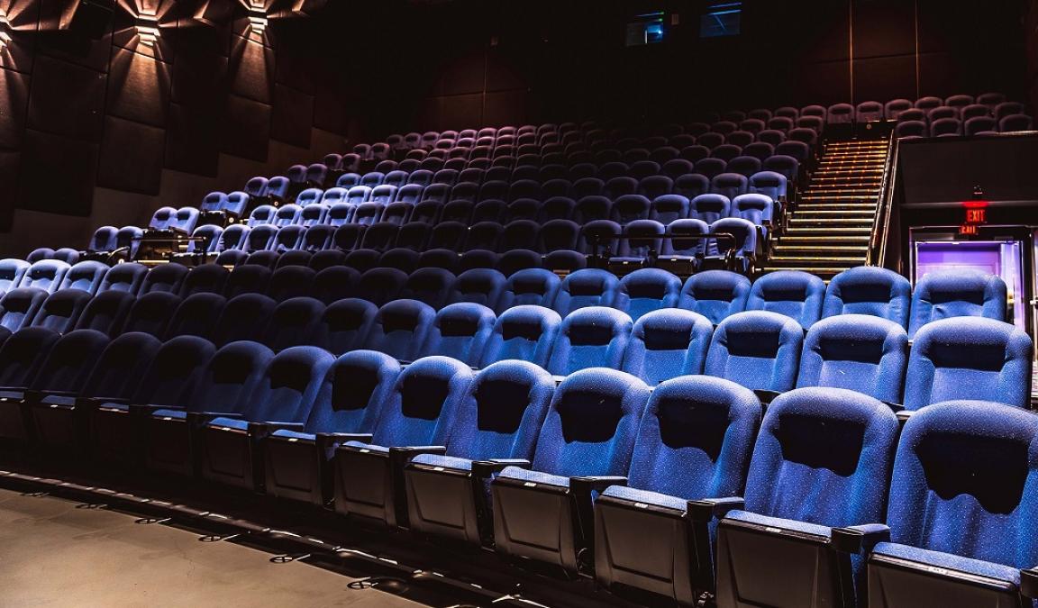 Autorizan reapertura de salas de cine y teatros | KienyKe