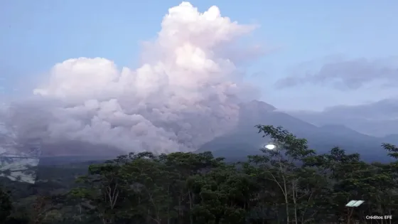 Volcán-Indonesia