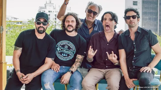 LOS DE ADENTRO