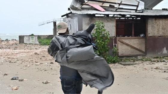Hurcán Melissa Golpea Jamaica con vientos de 280 km/h, lluvias torrenciales y marejadas.