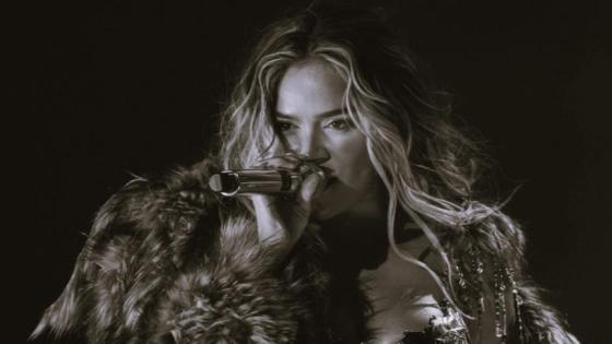 Karol G anuncia segunda y tercera fecha en Bogotá medio de controversia