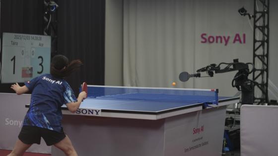 Robot programado con IA vence a jugadores de élite de tenis de mesa. 