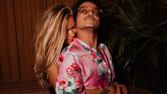 Karol G y Bruno Mars son pareja