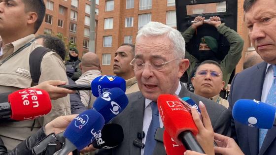 ALVARO URIBE EN INDAGATORIA