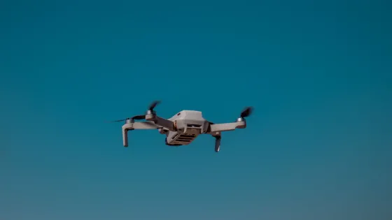 Gobierno restringe ingreso de drones