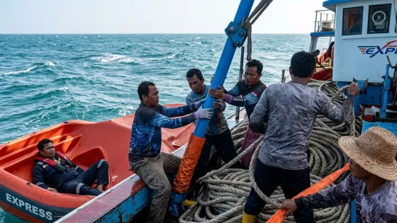 Naufragio en Indonesia