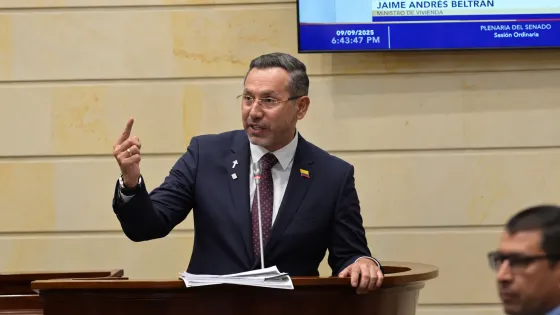 Senado niega moción contra Beltrán por viaje a Santa Marta