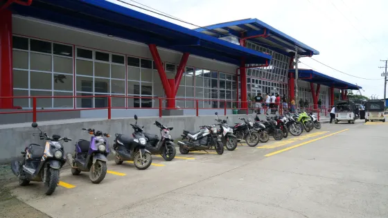 Fachada renovada del Aeropuerto de Bahía Solano en Chocó