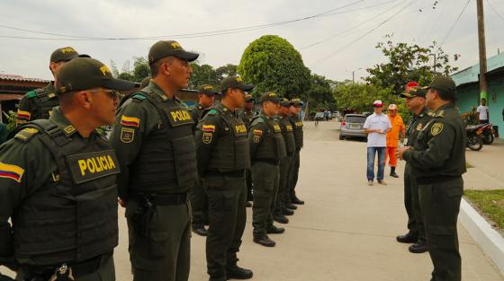 Policías y militares saldrán a las calles para hacer cumplir la cuarentena