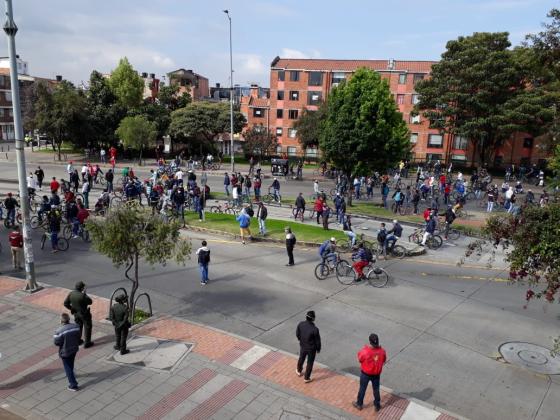 Trabajadores de construcción vuelven a protestar en Suba Trabajadores de construcción vuelven a protestar en Suba