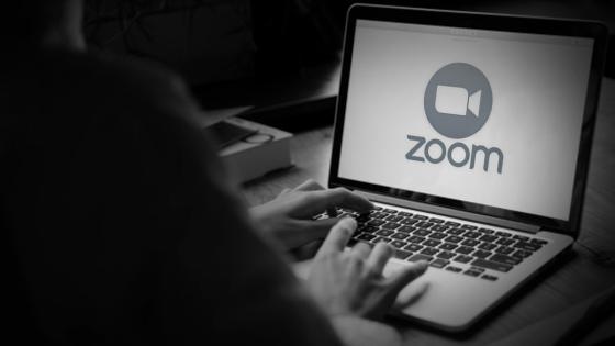 Un hombre fue asesinado mientras participaba en una reunión por Zoom Un hombre fue asesinado mientras participaba en una reunión por Zoom