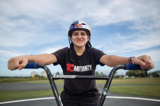 Liz Surley Villegas bmx fresstyle redbull Liz Surley Villegas bmx fresstyle redbull